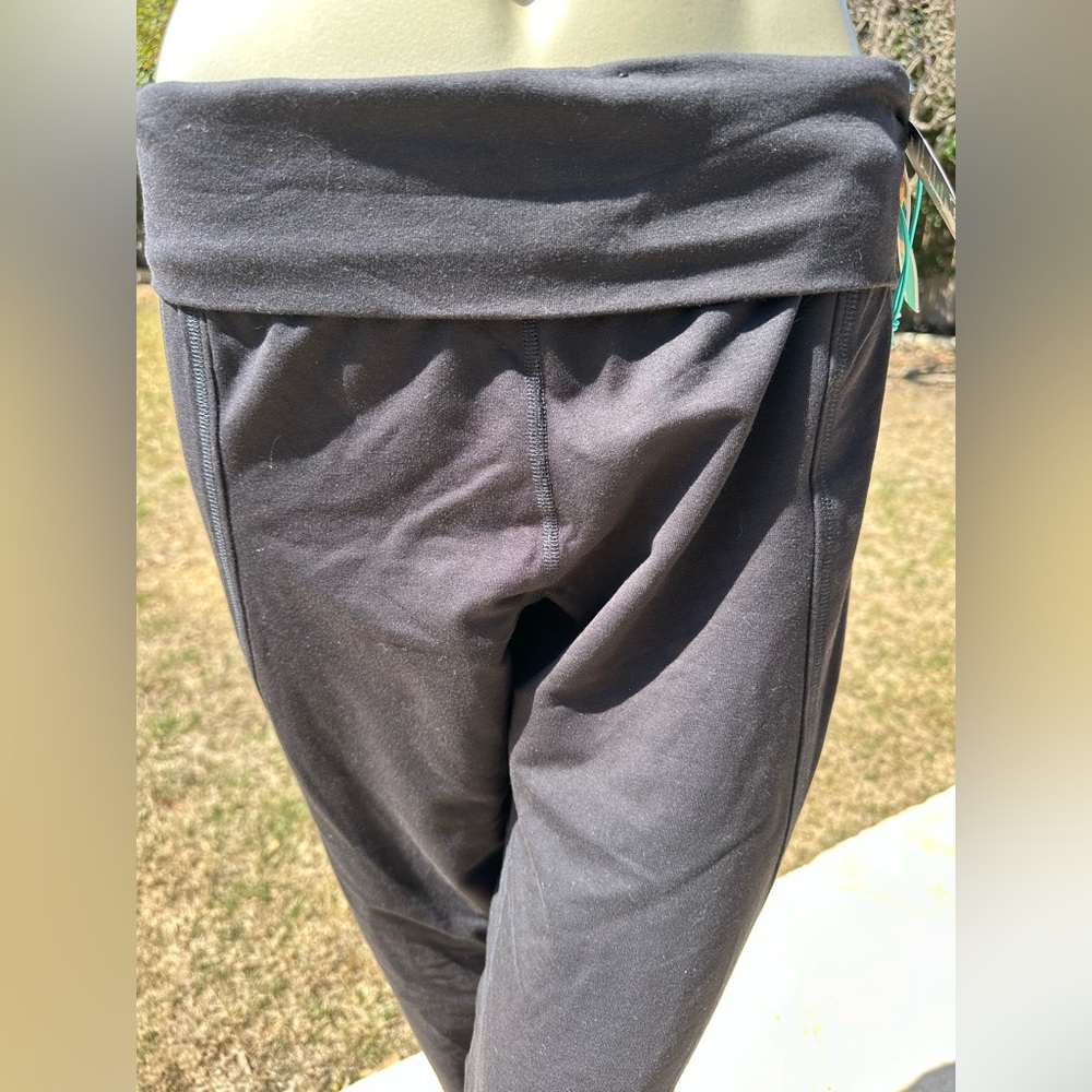 Half Moon Fold Flared Leggings - NWT Large Like LULELEMON NULU FLARED - Picture 3 of 8